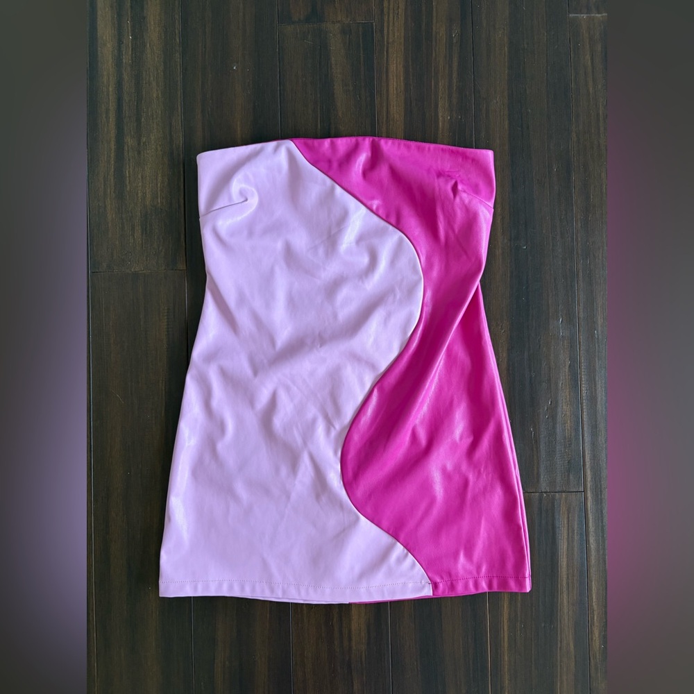Y2K Style Pink Colorblock Mini Dress 💖 Strapless Bodycon Barbie Vibes Dress